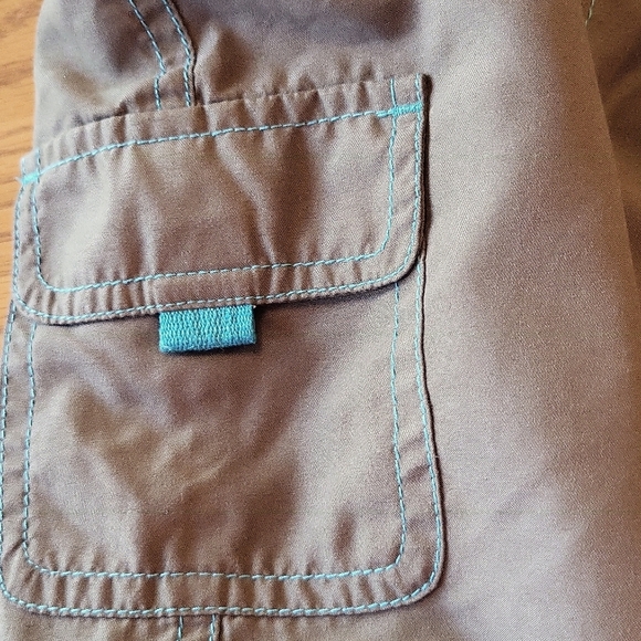Khaki green embrodiered lined overalls - Picture 6 of 6